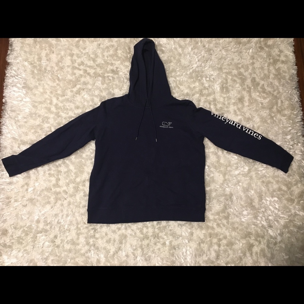 Vineyard vines sweatshirt